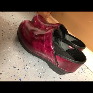 Nursing Clog Size 6 /36 Euro Pink Red Black Mules